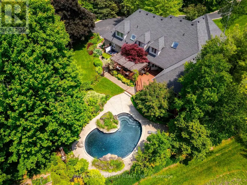 Detached at 27 BLACKBERRY PLACE, Hamilton