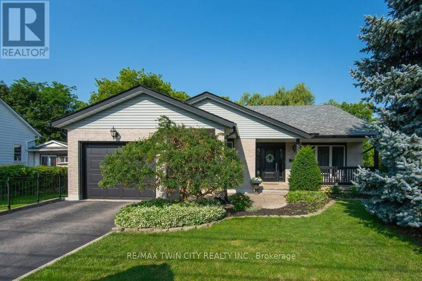 Detached at 108 QUEENSWAY DRIVE, Woolwich