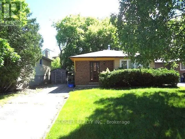 Detached at 28 HARCOURT CRESCENT, Kitchener