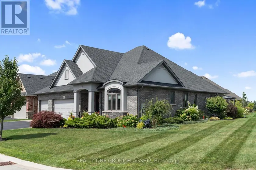 Detached at 104 BERWICK TRAIL, Welland