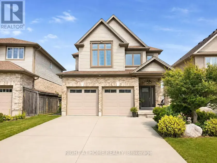 Detached at 882 KETTLERIDGE STREET, London North