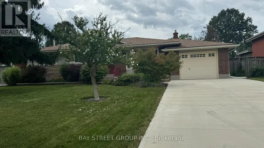 Detached at 20 WINDERMERE ROAD, St. Catharines