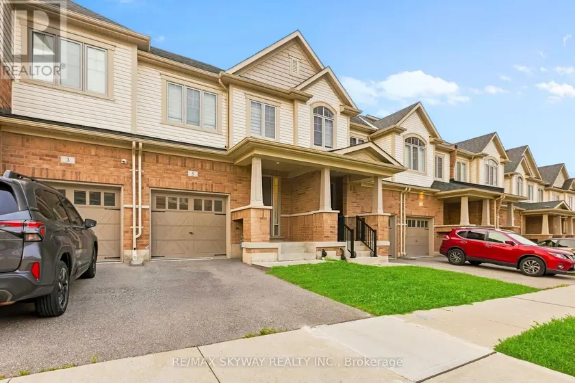 Townhouse at 5 GLORIA STREET N, Kitchener