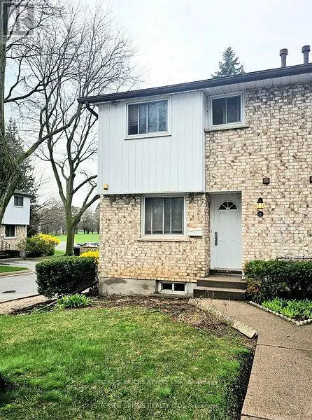 Townhouse at 1 - 5815 SWAYZE DRIVE, Niagara Falls