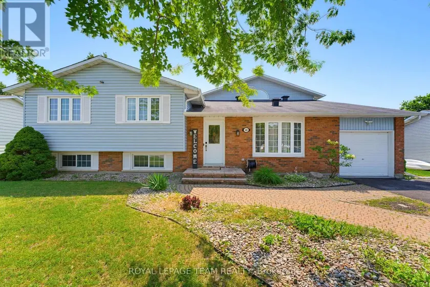 Detached at 49 OWLSHEAD ROAD, Ottawa
