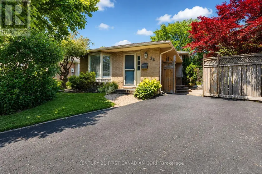 Detached at 34 SPEIGHT COURT, London East