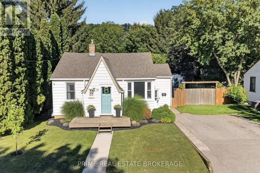 Detached at 19 GARDEN AVENUE, Middlesex Centre