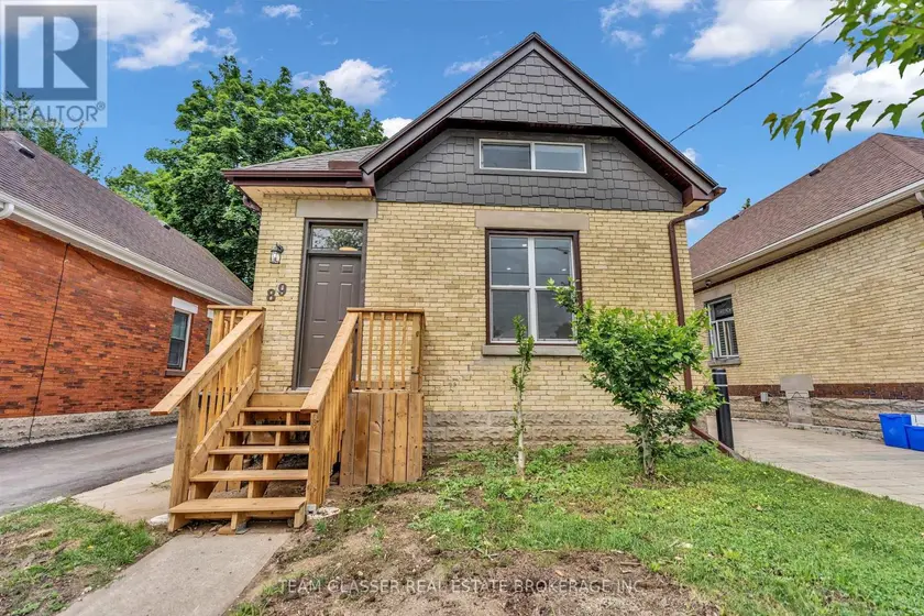 Detached at 89 ELM STREET, London East