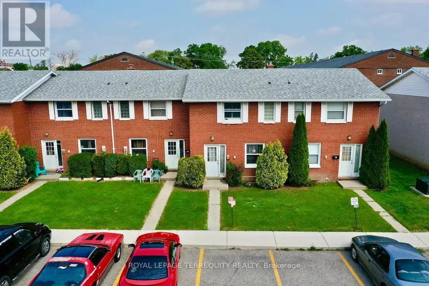 Townhouse at 37 ORCHARD PLACE, Chatham-Kent