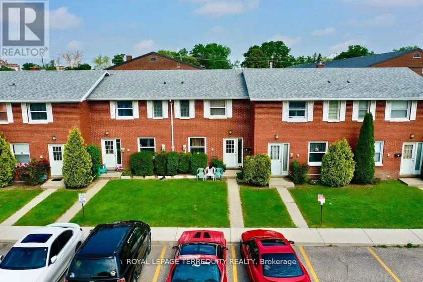 Townhouse at 39 ORCHARD PLACE, Chatham-Kent