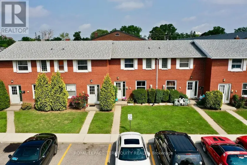 Townhouse at 41 ORCHARD PLACE, Chatham-Kent