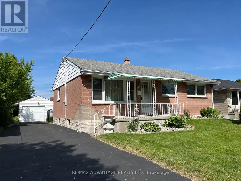 Detached at 1920 DULUTH CRESCENT, London East