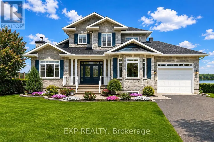 Detached at 3605 FRONT ROAD, Hawkesbury