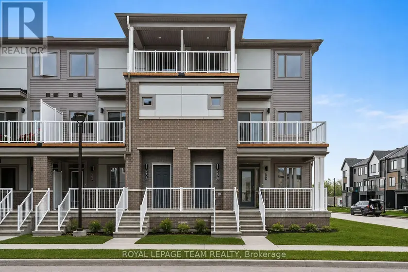 Townhouse at 2031 BLOSSITE PRIVATE, Ottawa