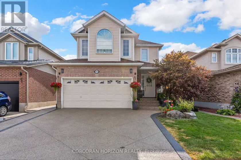 Detached at 913 COPPER LEAF CRESCENT, Kitchener