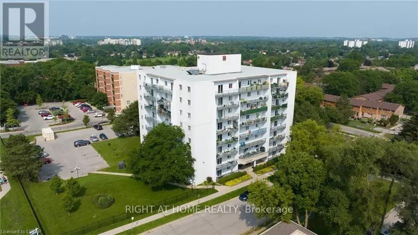 Apartment at 801 - 986 HURON STREET, London East