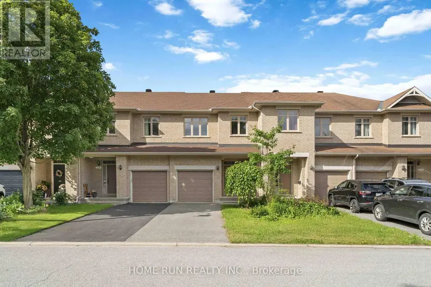 Townhouse at 230 BADGELEY AVENUE, Ottawa