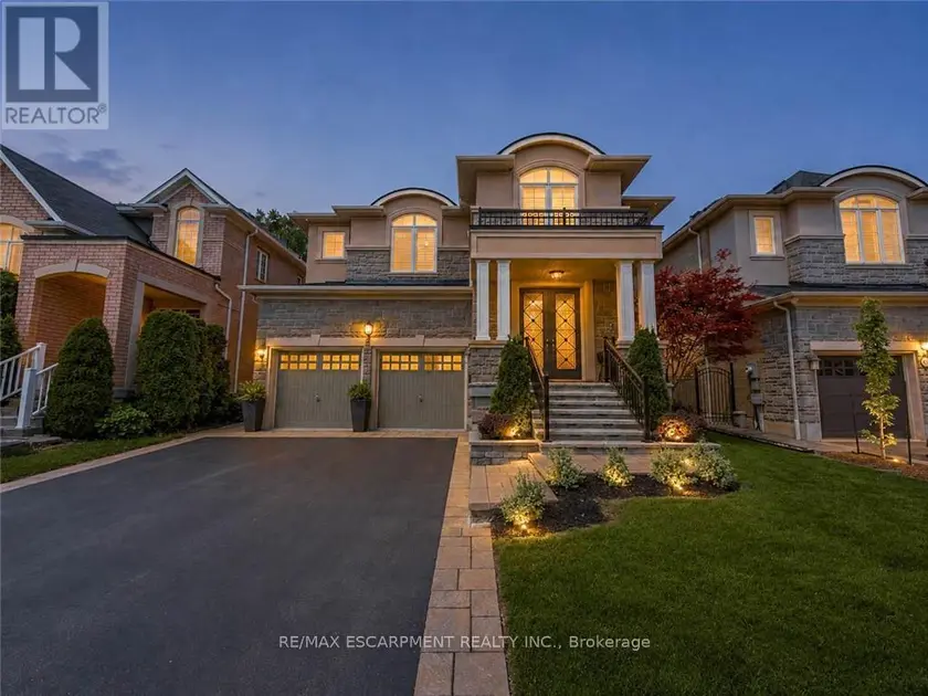 Detached at 80 SUTHERLAND CRESCENT, Hamilton