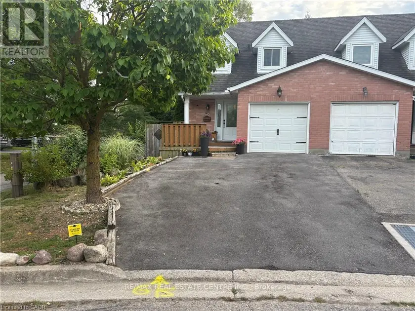 Semi-Detached/Link at 40 CAPRICE COURT, Kitchener