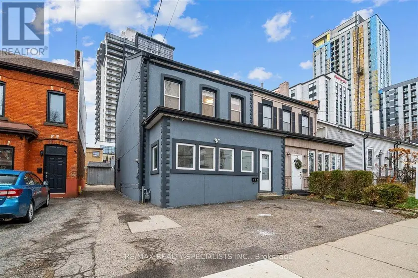Semi-Detached/Link at 183 MARKET STREET, Hamilton