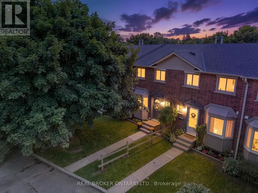 Townhouse at D - 149 BRANTWOOD PARK ROAD, Brantford