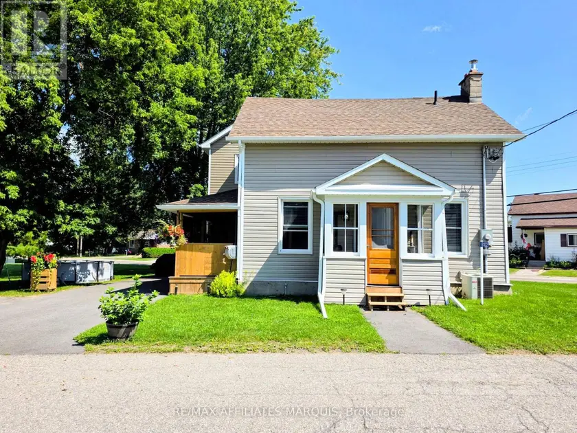 Detached at 8102 MILL STREET, Augusta