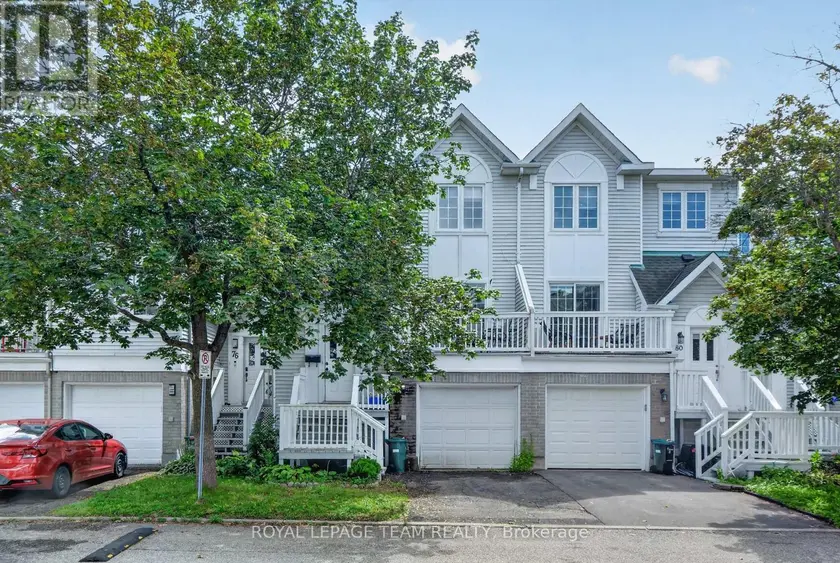Townhouse at 100 - 78 CASTLEGREEN PRIVATE, Ottawa