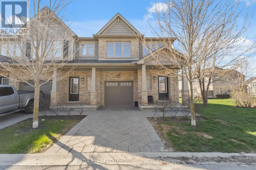 Townhouse at 7 - 1924 CEDARHOLLOW BOULEVARD, London North