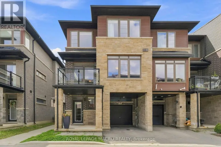 Townhouse at 98 - 30 TIMES SQUARE BOULEVARD, Hamilton