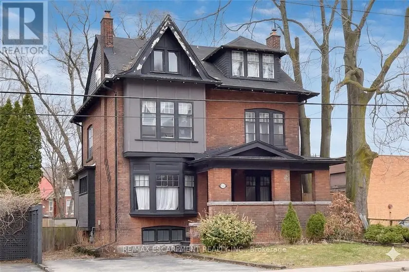 Detached at 103 SHERMAN AVENUE S, Hamilton