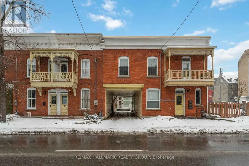 Apartment at 15 - 202 ST PATRICK STREET, Ottawa