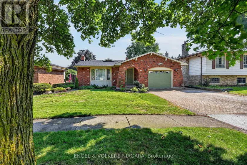 Detached at 7380 GREEN BOUGHS ROAD, Niagara Falls