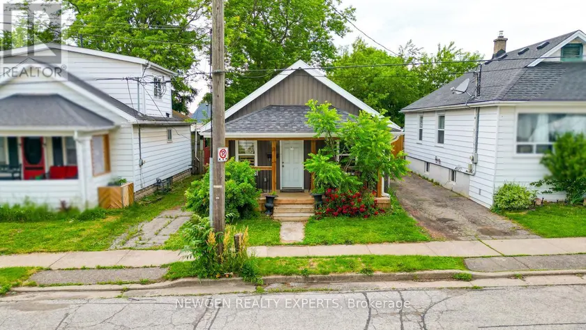 Detached at 10 WILLS STREET, St. Catharines