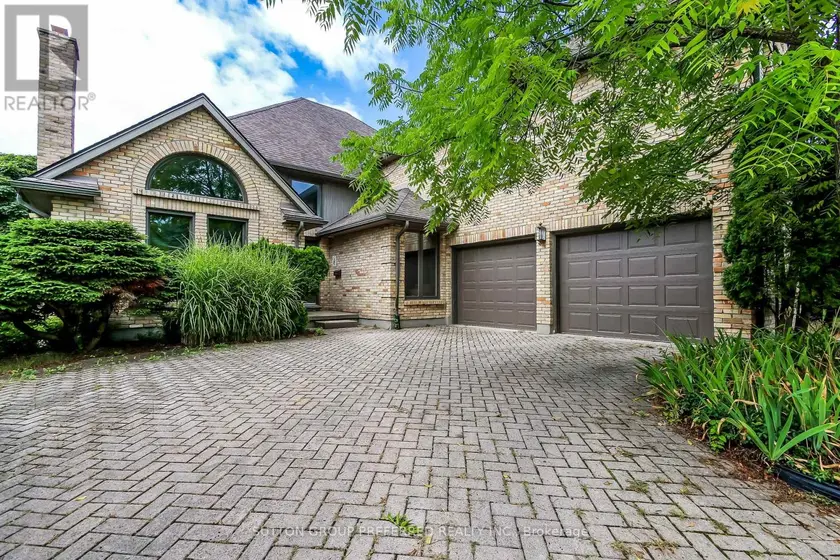Detached at 116 HARTSON ROAD, London North
