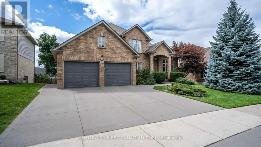 Detached at 114 LONGVIEW COURT, London South