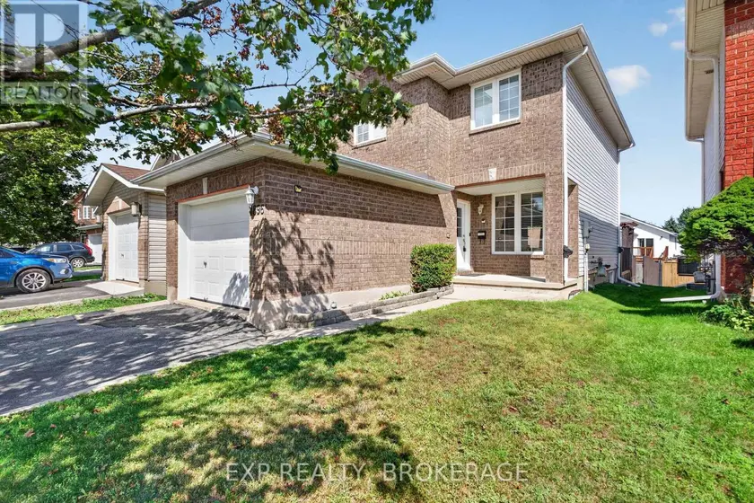 Detached at 1896 BERRYWOOD CRESCENT, Kingston