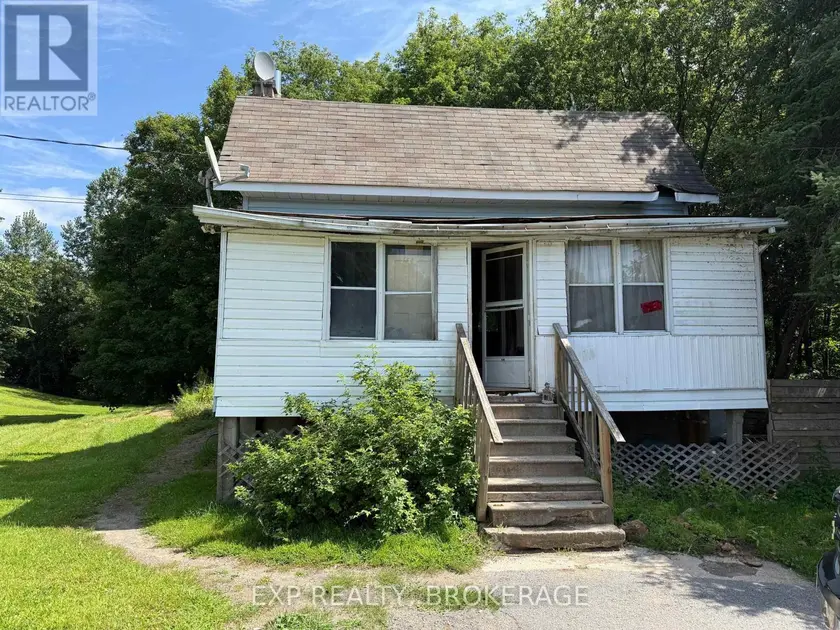 Detached at 14544 ROAD 38 ROAD, Central Frontenac
