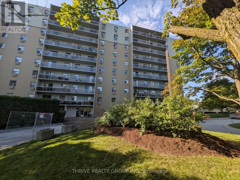 Apartment at 111 - 931 WONDERLAND ROAD S, London South