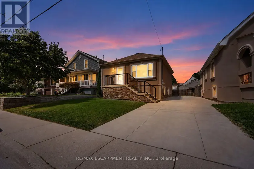 Detached at 105 MUNN STREET, Hamilton