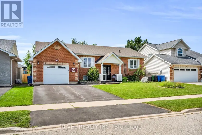 Detached at 33 WILSON CRESCENT, Southgate