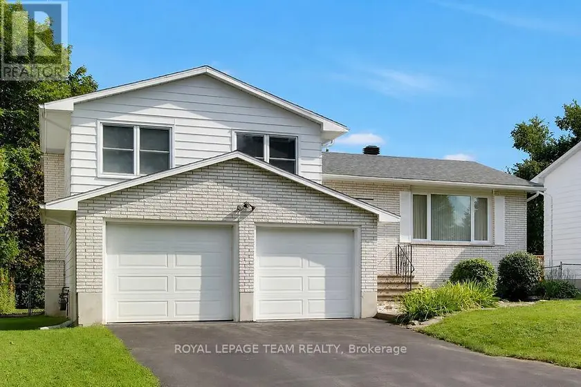 Detached at 31 ROSS STREET, Smiths Falls