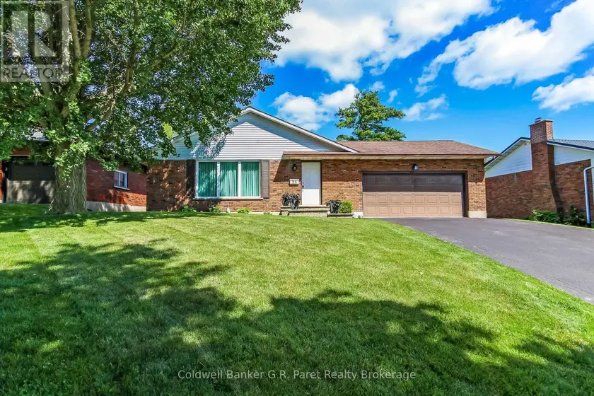 Detached at 28 WOODCOCK DRIVE, Tillsonburg