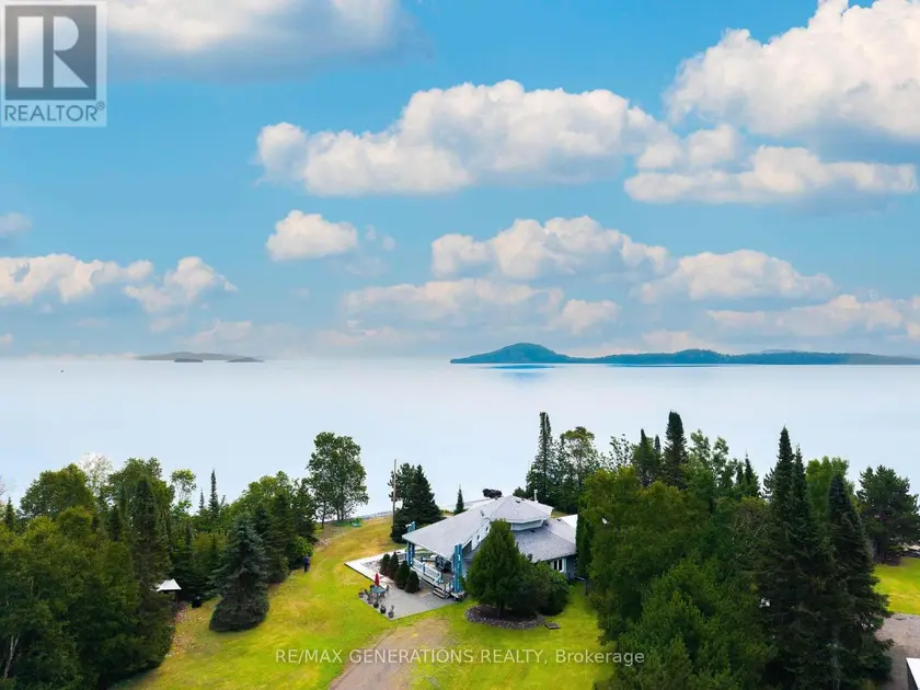 Detached at 106 ISLAND AVENUE, Neebing
