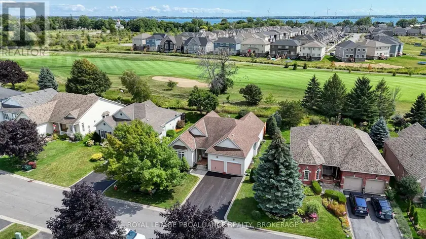 Detached at 86 ABBEY DAWN DRIVE, Loyalist