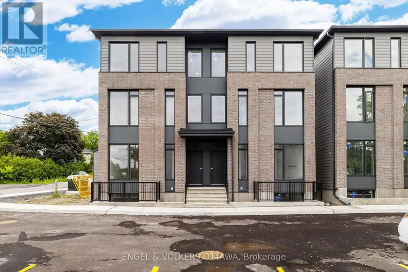 Multiplex at D - 1258 MARENGER STREET, Ottawa