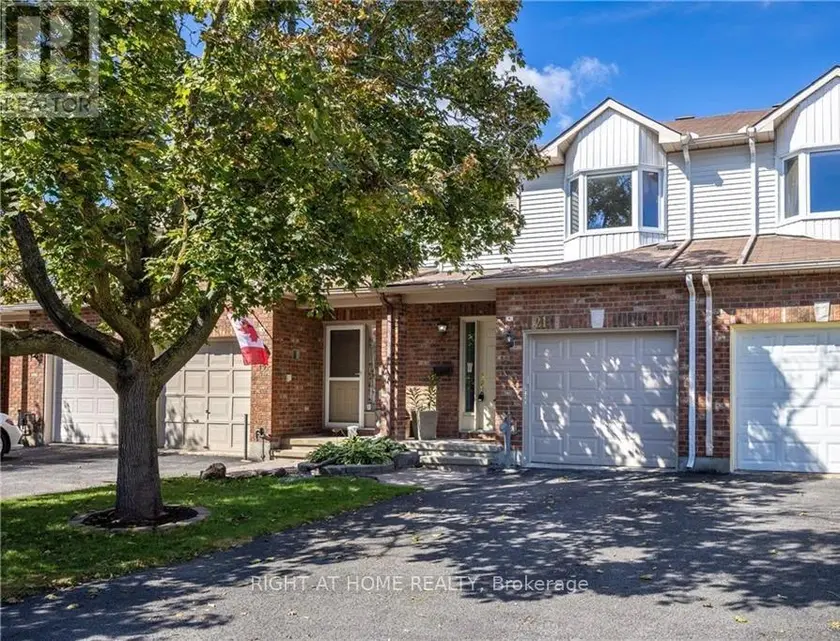 Townhouse at 21 GRENADIER WAY, Ottawa