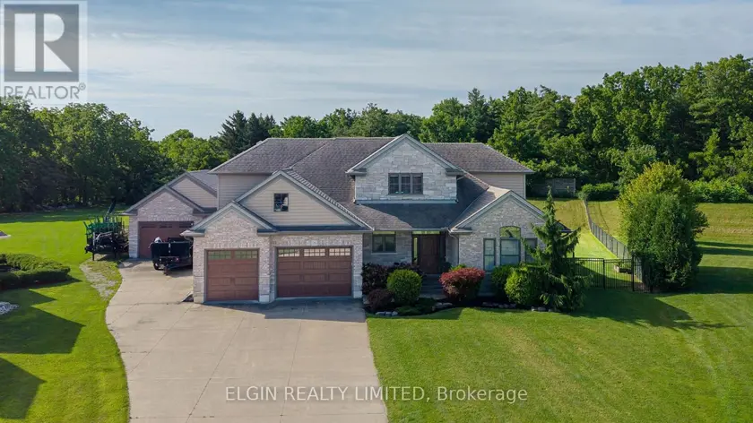 Detached at 26 BLOSSOM RIDGE, Central Elgin