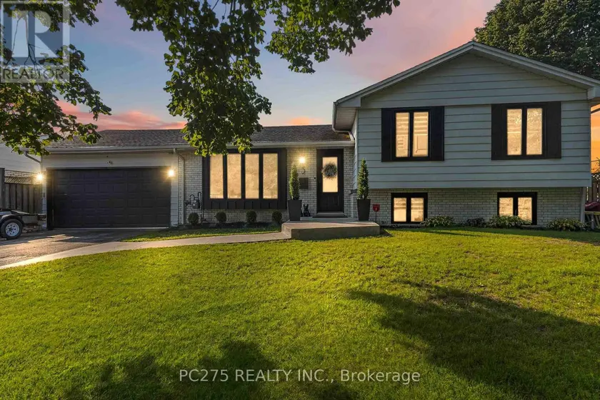 Detached at 5 FIELD ROAD, London South