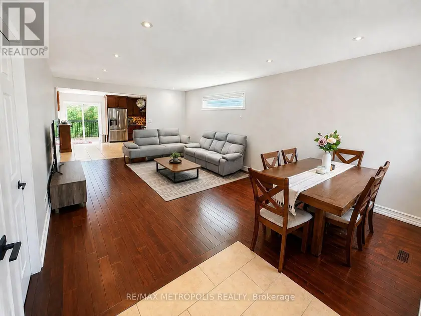 Detached at 46 WHITEROCK AVENUE, Hamilton