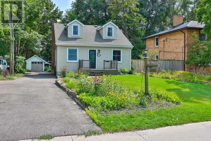 Detached at 257 OTTAWA STREET N, Kitchener